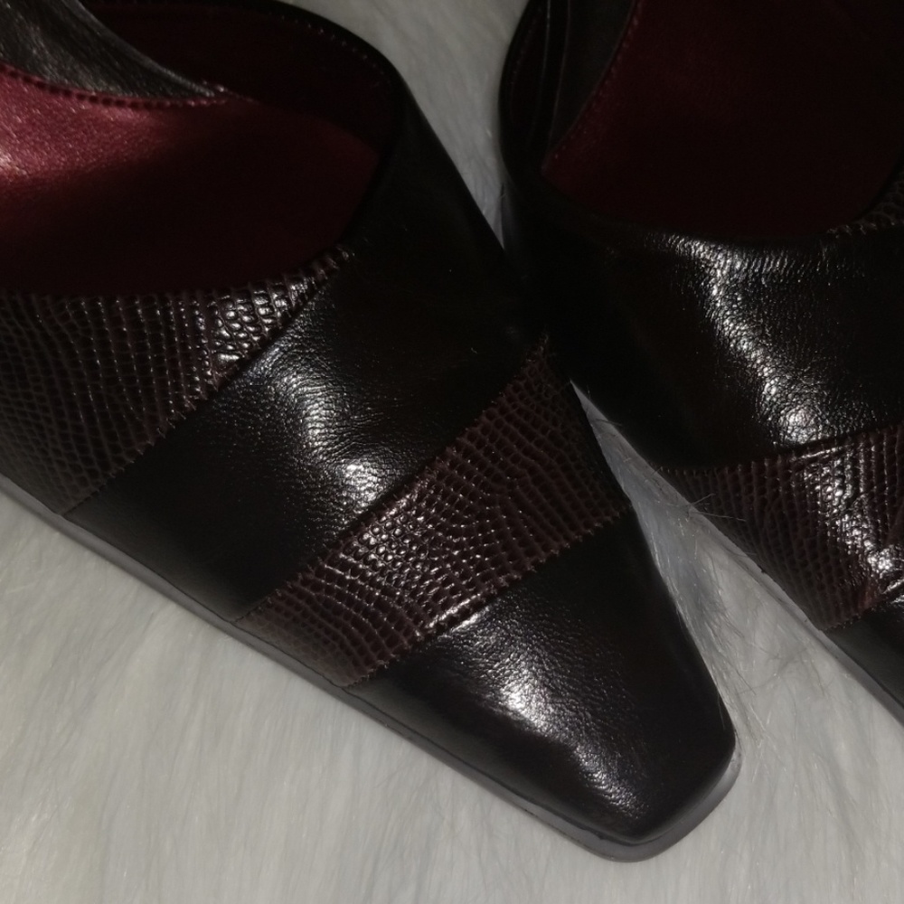 Gianni Bini Black and Burgundy Pointed Toe Ankle Strap Heels - Picture 2 of 3
